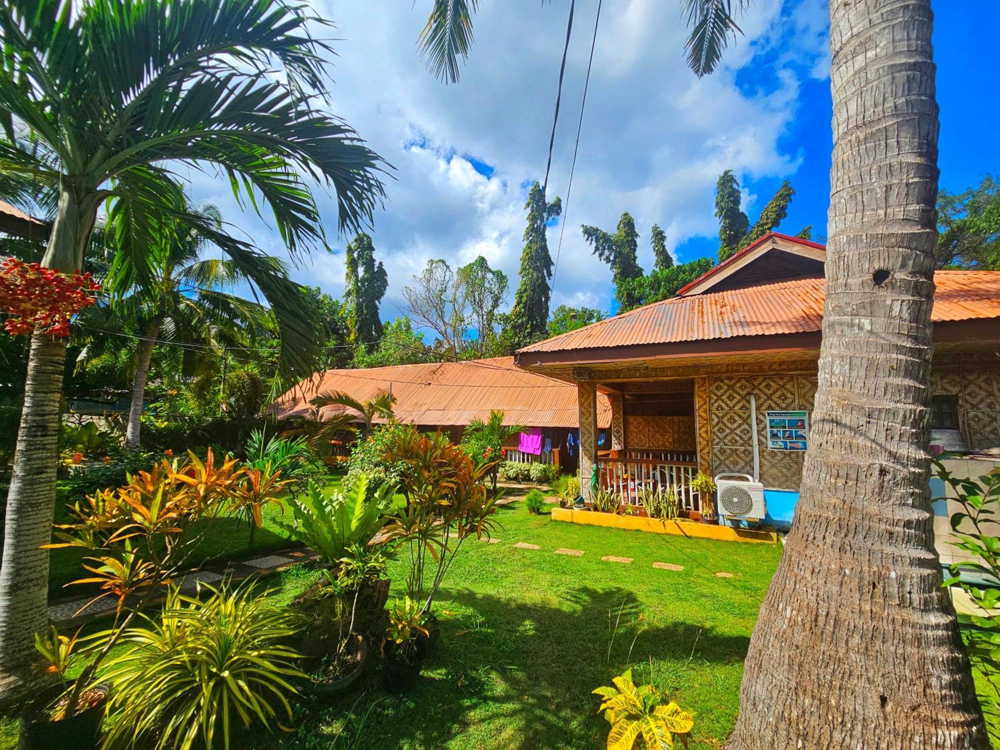 Bohol Sea Breeze Cottages And Resort Tawala  Exteriör bild