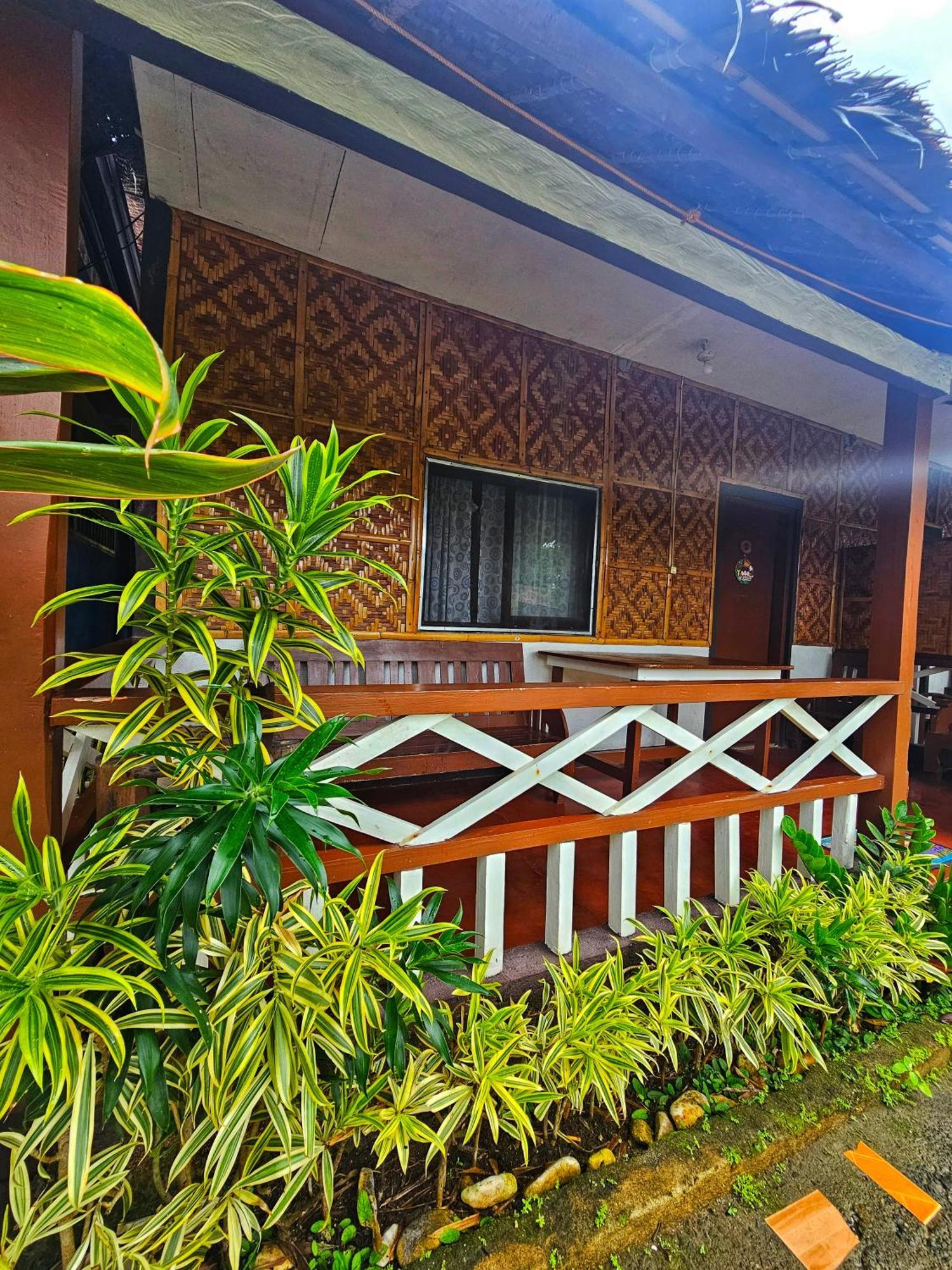 Bohol Sea Breeze Cottages And Resort Tawala  Exteriör bild